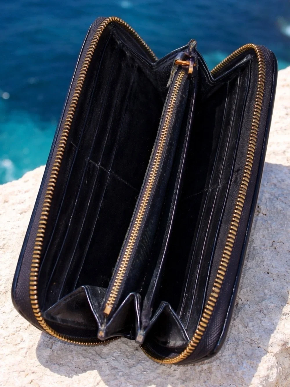 GORGEOUS VINTAGE BOTTEGA INTRECCIATO LONG VENETA NAPA LEATHER ZIPPERED WALLET - Picture 4 of 12